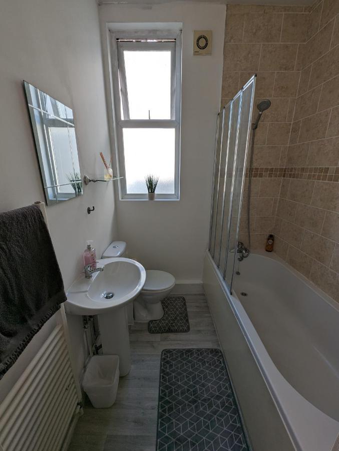1 Bedroom Flat In Gravesend Exterior foto